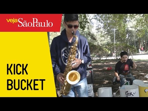 A cidade é o palco – Kick Bucket