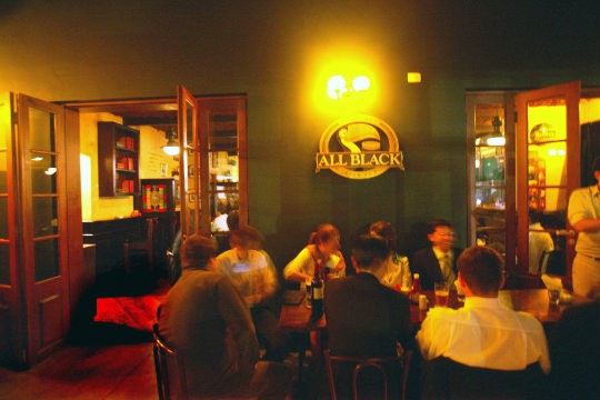 Pub All Black. Pub All Black.