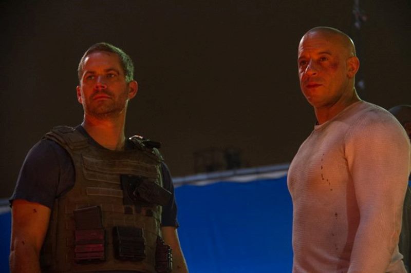 Velozes & Furiosos 7: Dom (Vin Diesel) e Brian (Paul Walker)