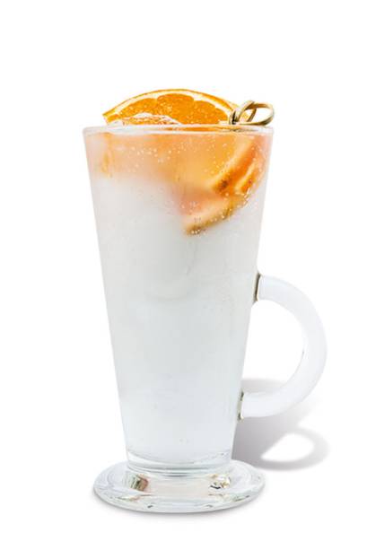 Orange: Gim, água tônica, limãotaiti, laranja e bitter Orange: Gim, água tônica, limãotaiti, laranja e bitter