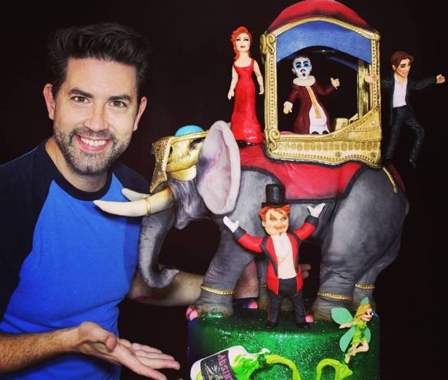 O artista plástico e confeiteiro Rick Zavala, vencedor de Batalha dos Confeiteiros Brasil, inaugura a exposição Imaginação Real 2 na TAG Torrego Art Gallery (Rua Baltazar Fernandes, 207, no Brooklin) O artista plástico e confeiteiro Rick Zavala, vencedor de Batalha dos Confeiteiros Brasil, inaugura a exposição Imaginação Real 2 na TAG Torrego Art Gallery (Rua Baltazar Fernandes, 207, no Brooklin)