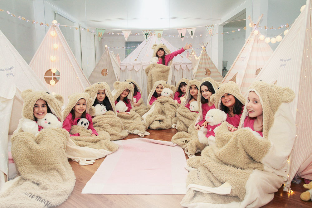 Festa do Pijama - Mãe Me Quer