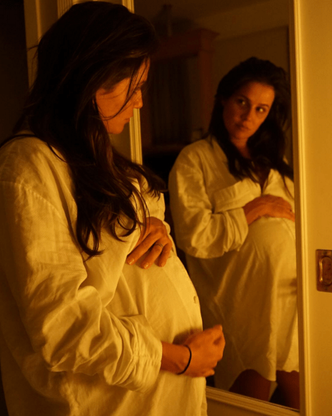 Nasce Maria Flor, filha de Deborah Secco e Hugo Moura