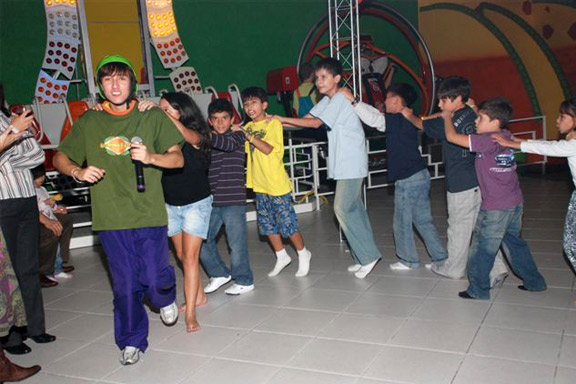 Bufês infantis promovem atividades para as férias