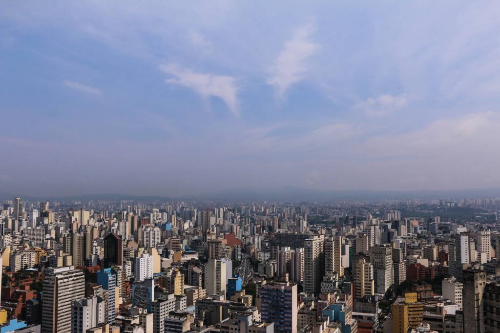 Previsão é de fim de semana com chuva na capital