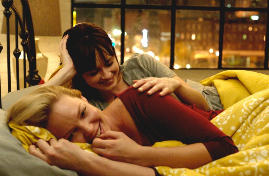 Casamento de Verdade: na longa, Alexis Bledel e Katherine Heigl possuem um namoro às escondidas Casamento de Verdade: na longa, Alexis Bledel e Katherine Heigl possuem um namoro às escondidas