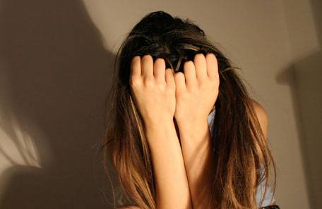 Médico condenado por abuso sexual continua atendendo em consultório