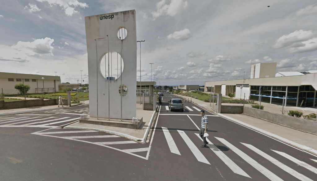 Assaltantes fazem arrastão em lanchonete em frente à Unesp