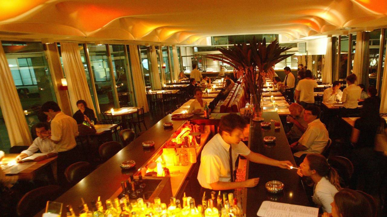 Balcão do restaurante Spot
