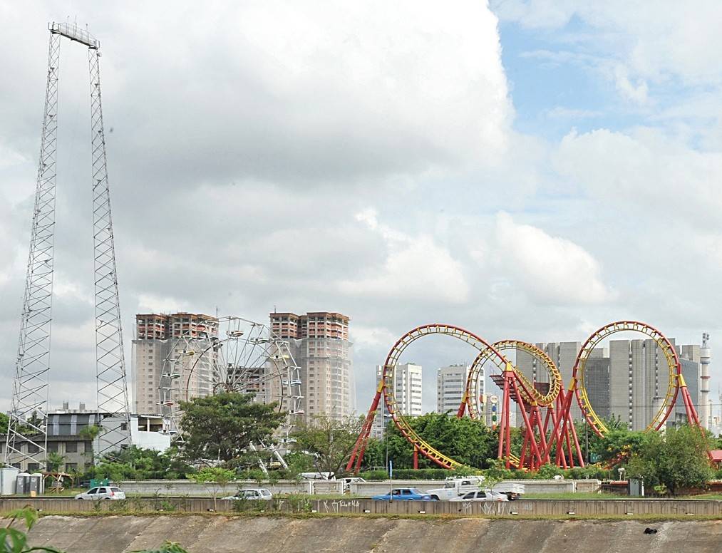Terreno que abrigava o Playcenter já começa a ser ocupado