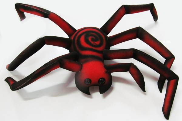 Aranha de espuma para decora&ccedil;&atilde;o: 25 reais, na Lojas Millor