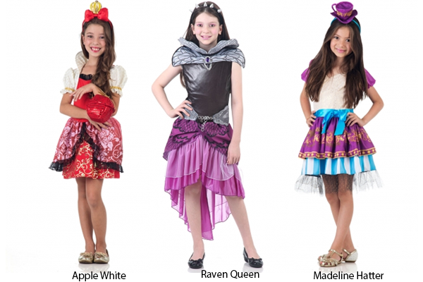 Fantasias Ever After HighApple white (258 reais), Raven Queen (224 reais), Madeline Hatter (204 reais), na Imp&eacute;rio das Festas