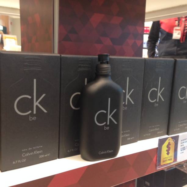 Perfume CK Be, 200 mililitros: R$ 236,00 ou US$ 59,00 (free shop) e R$ 349,00 (em S&atilde;o Paulo)