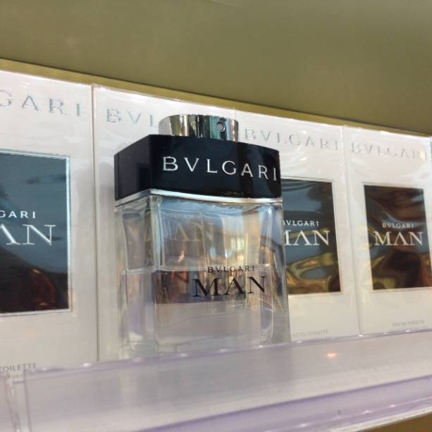 Perfume Bvlgari Man, 60 mililitros: R$ 264,00 ou US$ 66,00 (free shop) e R$ 412,00 (em S&atilde;o Paulo<em>)</em>