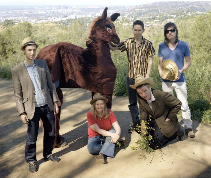 Com disco novo na bagagem, os escoceses do Belle and Sebastian tamb&eacute;m est&atilde;o entre as atra&ccedil;&otilde;es do Popload Festival
