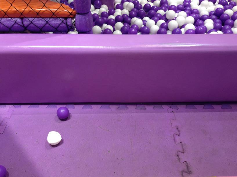 Neo Geo Family: tapete de EVA deve ser trocada em abril, segundo a administração Neo Geo Family: tapete de EVA deve ser trocada em abril, segundo a administração