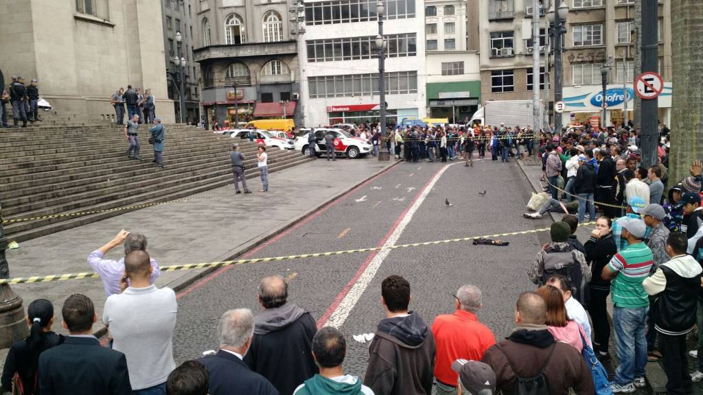 Cardeal pede que ninguém deixe de ir à Catedral da Sé após tiroteio