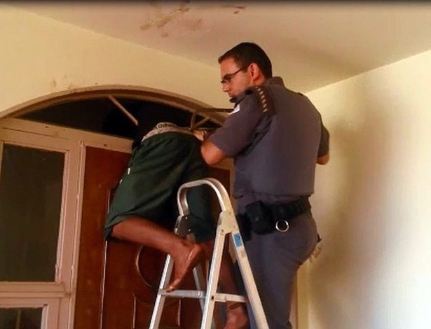 Jovem entalado