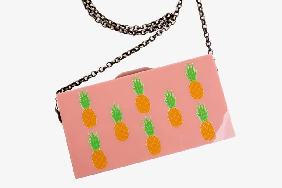 Bolsa modelo clutch, da Farm: R$ 498,00