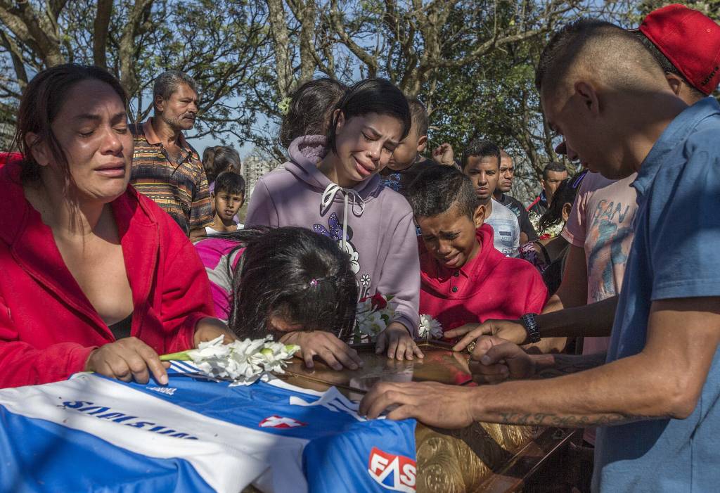Mais seis mortes podem estar relacionadas com a chacina