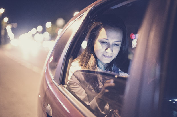 99 e Johnnie Walker dão desconto em corridas no Drink Festival