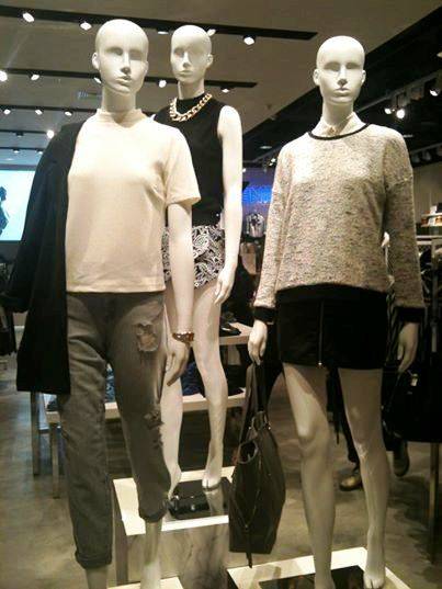 Com blusinhas a R$ 8,90 e jeans a R$ 34,90, Forever 21 fica lotada em pré-inauguração
