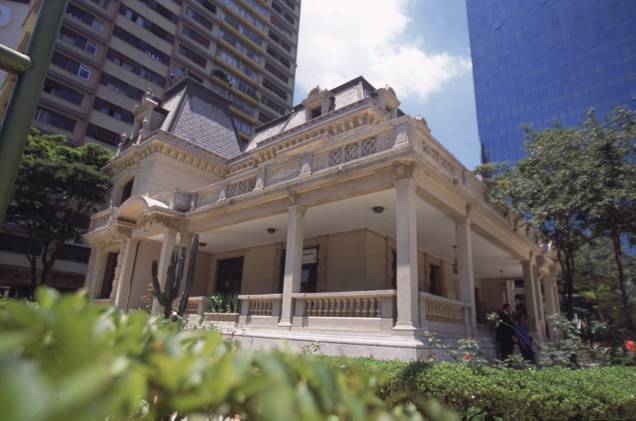 Casa das Rosas, na Avenida Paulista Casa das Rosas, na Avenida Paulista