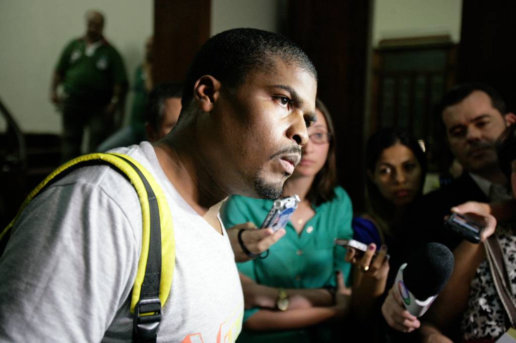 “Pensei que fosse uma pedrada”, diz haitiano atingido por bala no Glicério