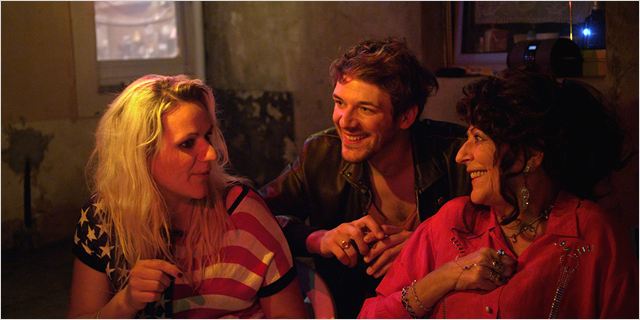 Party Girl: filme foi inspirado na história da mãe do diretor Samuel Theis Party Girl: filme foi inspirado na história da mãe do diretor Samuel Theis