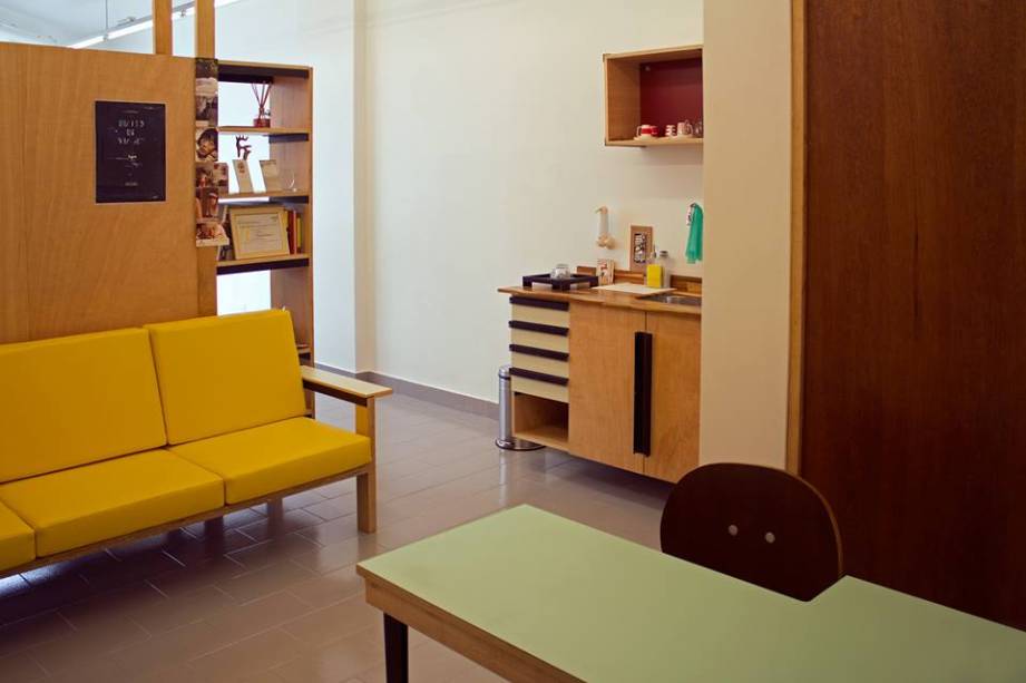 Farpa: mobiliário para produtora de filmes, no centro Farpa: mobiliário para produtora de filmes, no centro