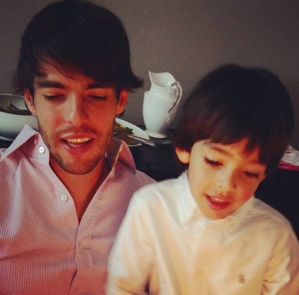 Kak&aacute; comemora o anivers&aacute;rio do filho, Luca
