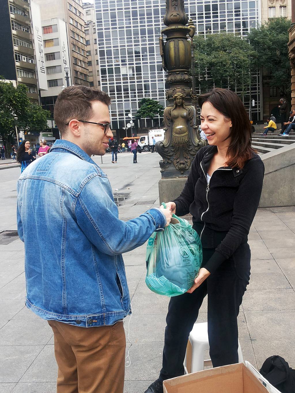 “Loja” de roupas para sem-teto funcionará neste sábado no centro