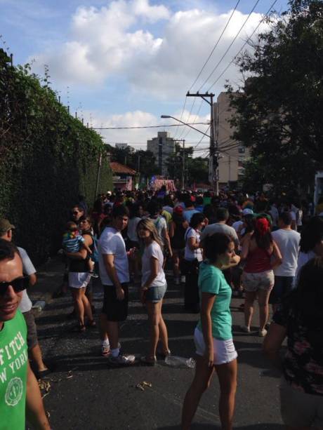 O bloco Vai Você em Dobro animou as ruas de Pinheiros O bloco Vai Você em Dobro animou as ruas de Pinheiros