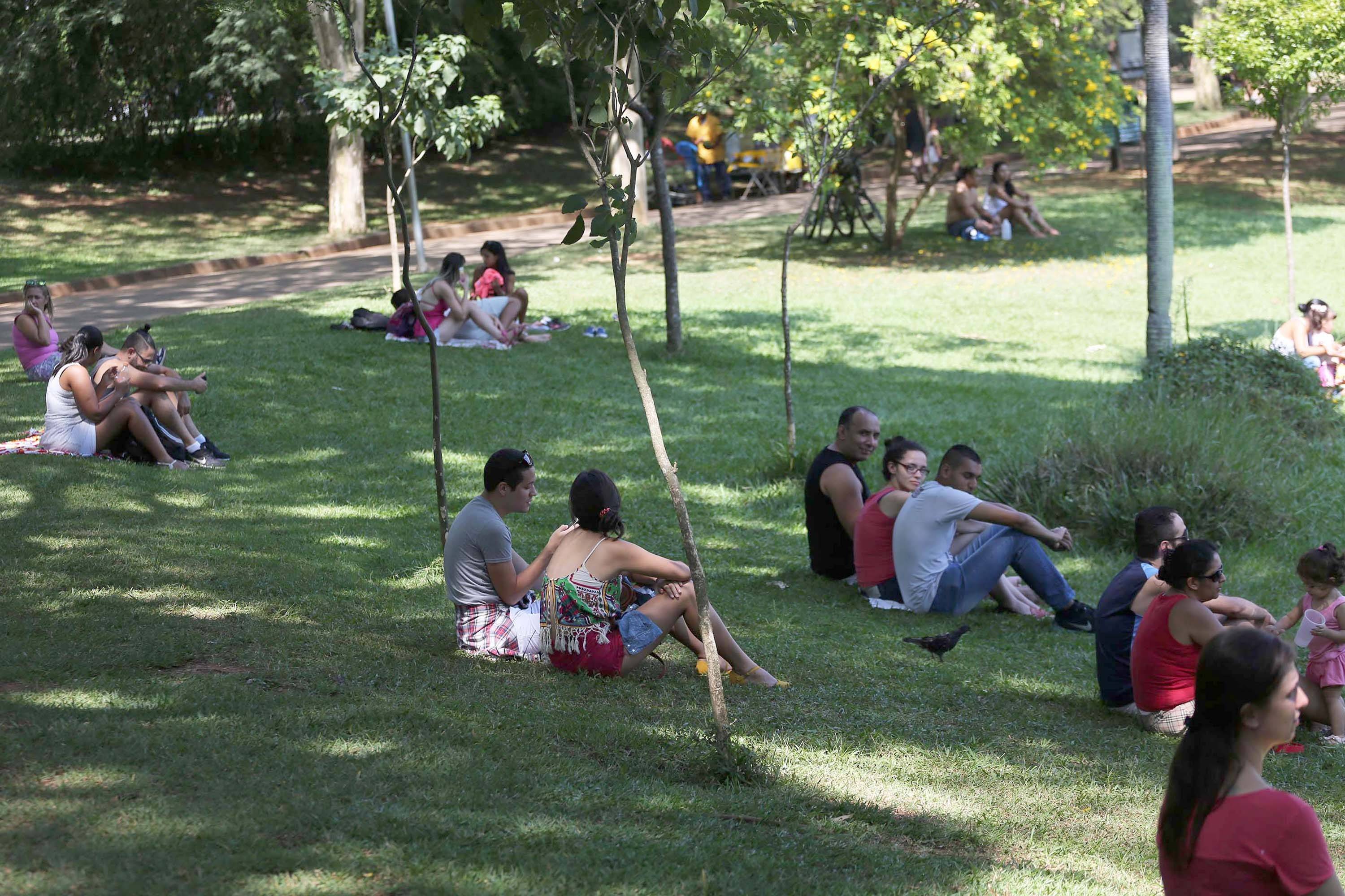 Horário de verão começa neste domingo (16)