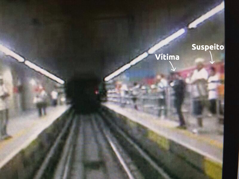 Suspeito de empurrar mulher nos trilhos do metrô é preso