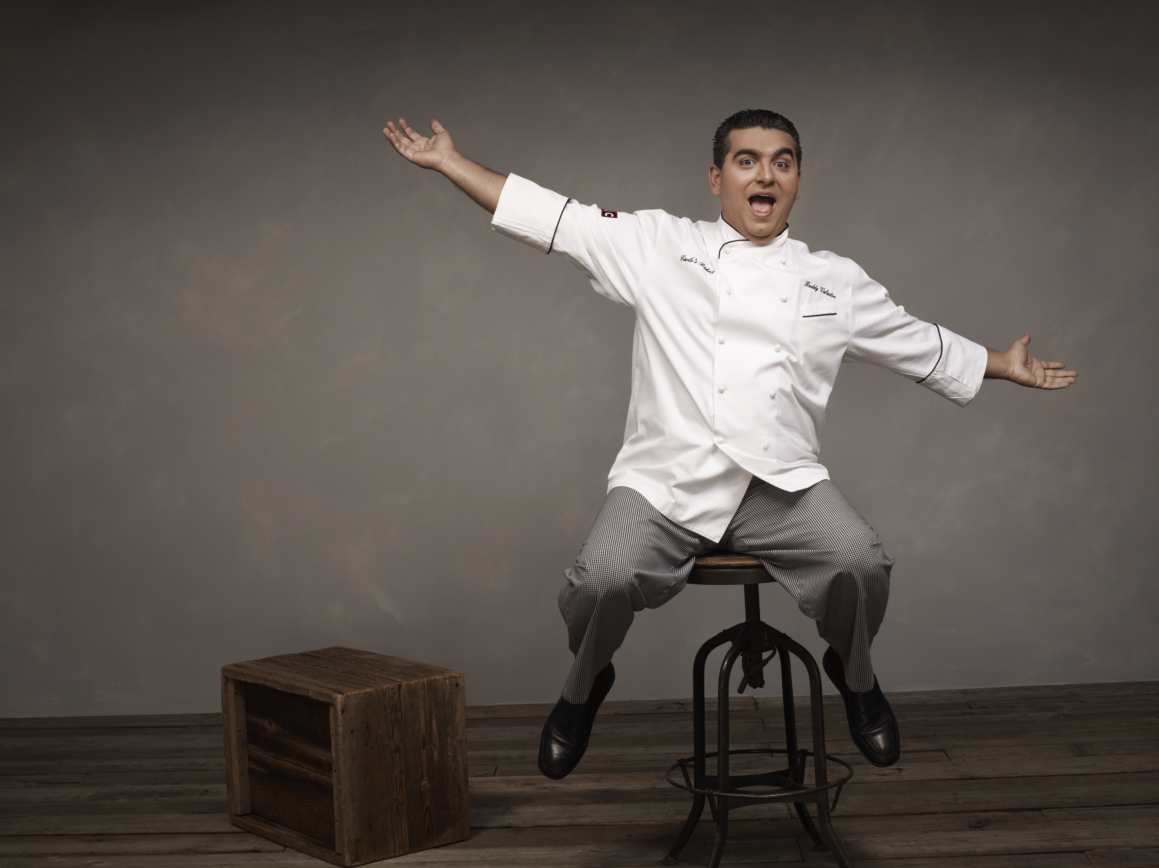 Astro do reality show Cake Boss, Buddy Valastro desembarca em S&atilde;o Paulo na manh&atilde; do domingo (20)