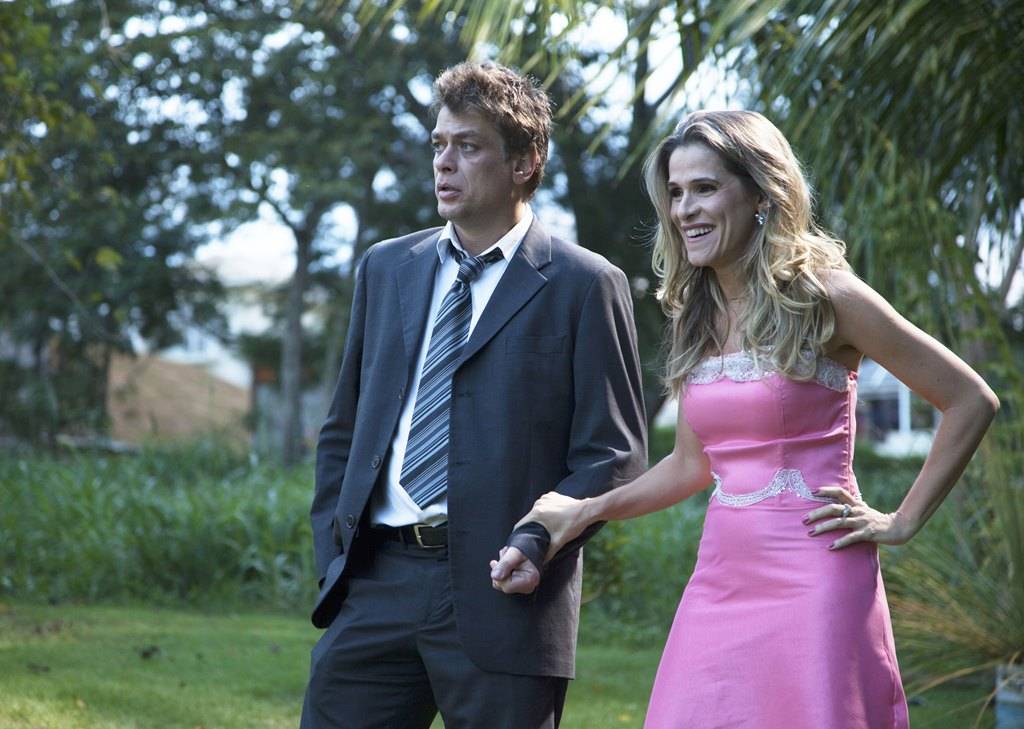 Entre Idas e Vindas: longa é simpático e tem ótimo elenco, mas sua trama não convence Entre Idas e Vindas: longa é simpático e tem ótimo elenco, mas sua trama não convence