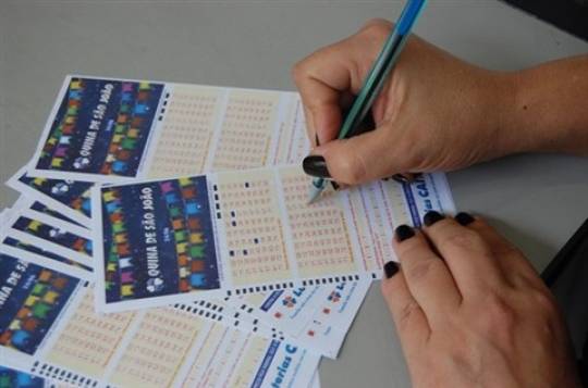 Nove apostas dividem o prêmio da Quina de São João