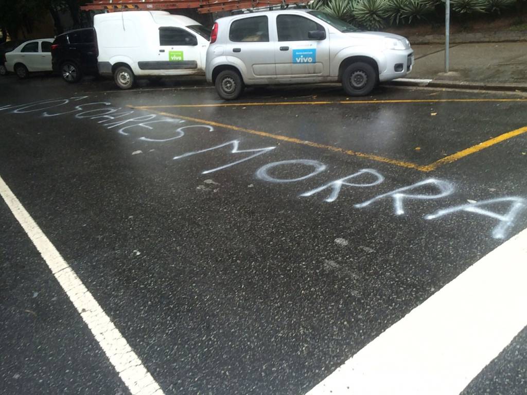 Rua de Jô Soares é pichada com ofensa a apresentador