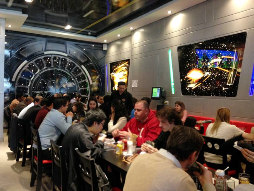Jeti&rsquo;s Burger eWars Grill: ambiente tem&aacute;tico da s&eacute;rie Star