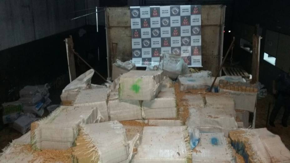 Polícia Militar apreendeu três toneladas de maconha na Vila Maria Zona Norte Polícia Militar apreendeu três toneladas de maconha na Vila Maria Zona Norte