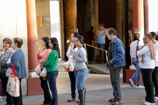 Popular principalmente entre mulheres, Santo Antônio é conhecido por dar uma força para quem quer se casar Popular principalmente entre mulheres, Santo Antônio é conhecido por dar uma força para quem quer se casar