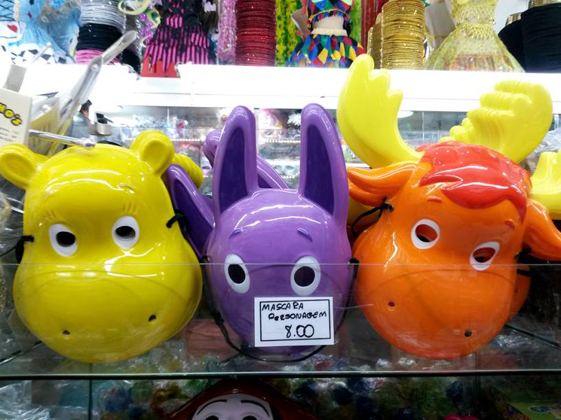 Brilhos Fantasias: máscaras Backyardigans (R$ 8,00)