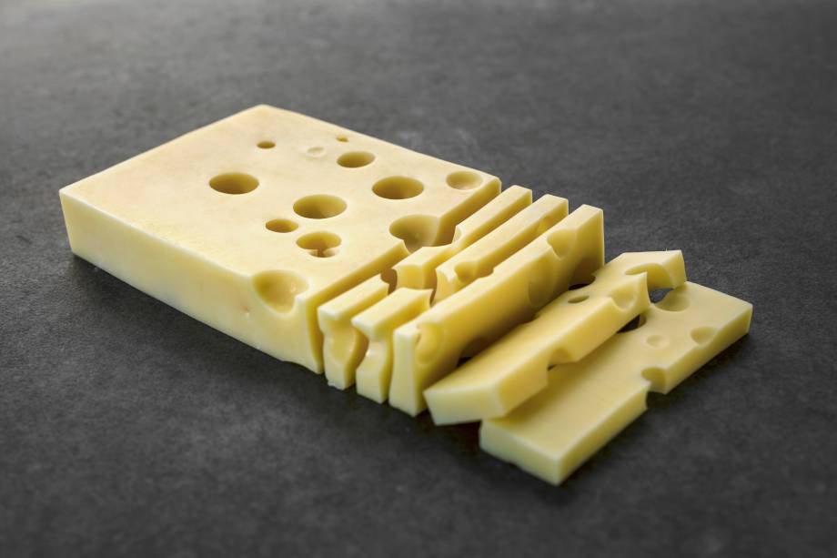 Shopping Higienópolis recebe loja temporária de queijos europeus como o emmental Shopping Higienópolis recebe loja temporária de queijos europeus como o emmental