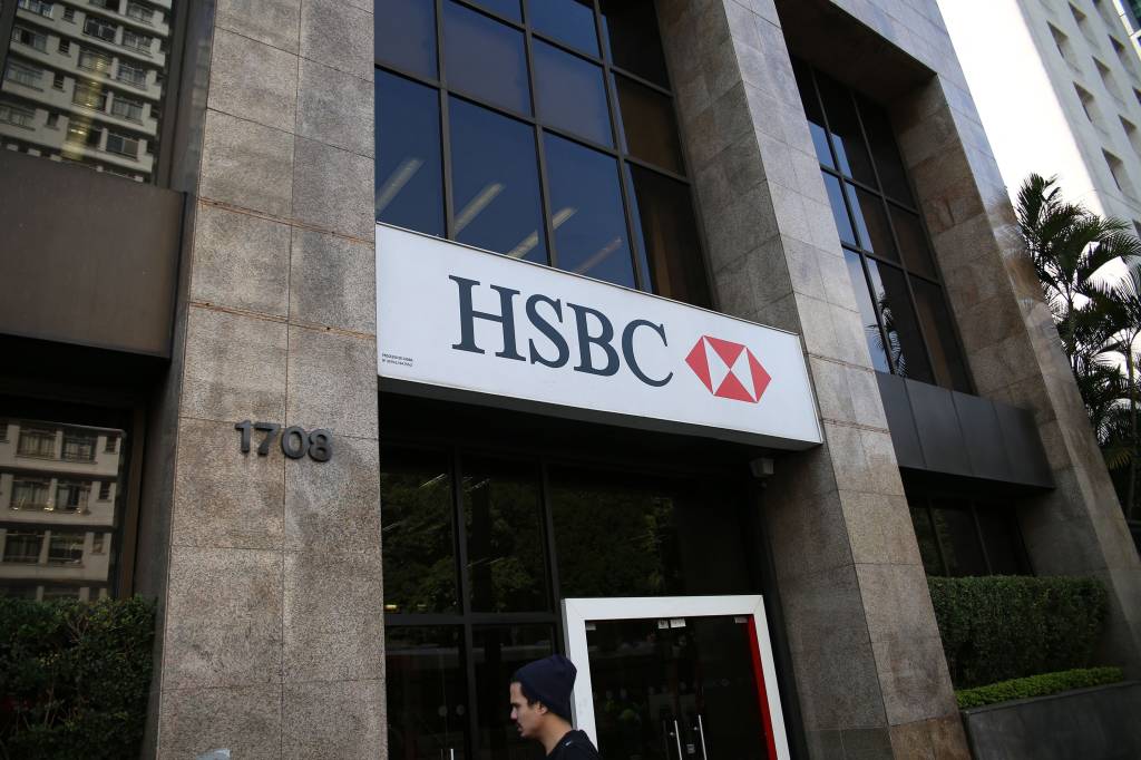 HSBC anuncia saída do Brasil e corte de 50 000 postos de trabalho
