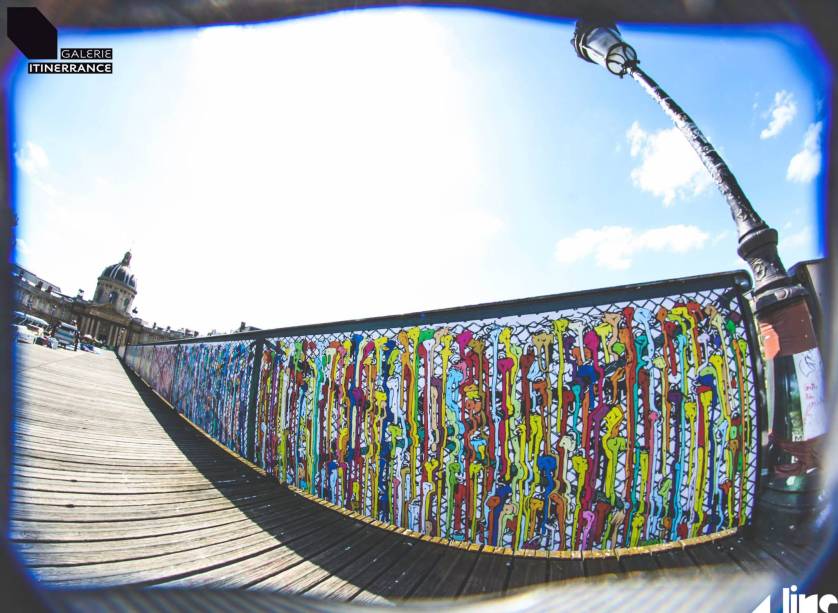 Promovida pela galeria francesa Itinerrance, exposi&ccedil;&atilde;o de arte de rua entra no lugar dos cadeados do amor da Pont des Arts, em Paris