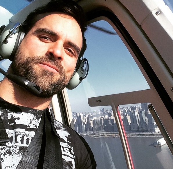 Ex-repórter da Record nega carreira pornô e ameaça processar sites