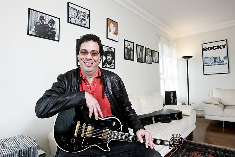 Casagrande permanece na UTI e brinca em sua conta do Twitter