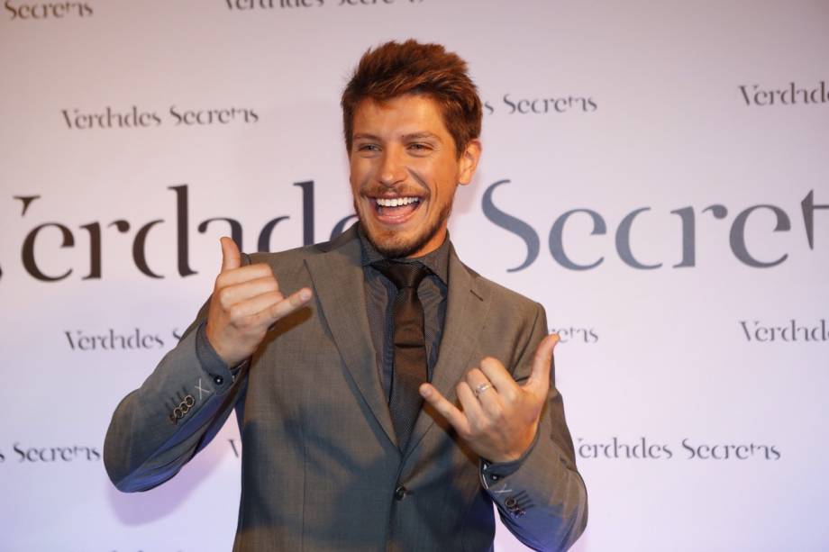Christian Villegas ser&aacute; Leo, um modelo de sucesso que topa qualquer tipo de trabalho