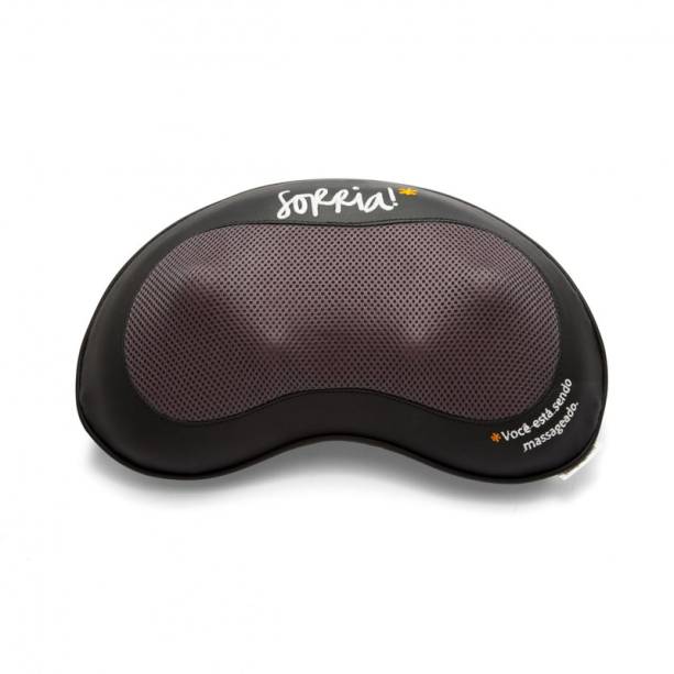 Almofada massageadora de shiatsu, R$ 360,91, da&nbsp;<a href="https://www.imaginarium.com.br/" rel=" Imaginarium" target="_blank">Imaginarium</a>